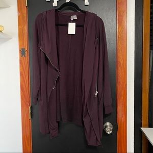 h&m burgundy hooded jacket